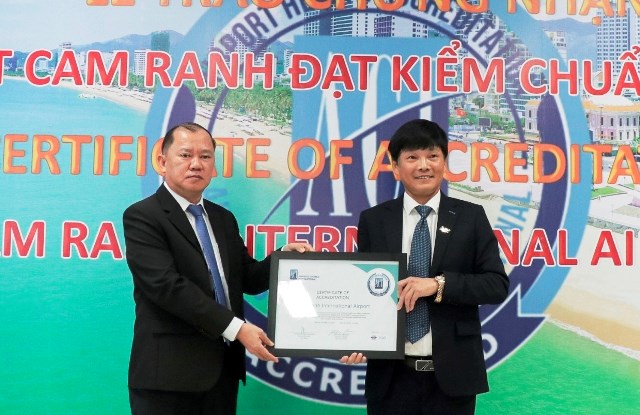 Cấp Chứng nhận kiểm chuẩn y tế sân bay cho Cảng Hàng không quốc tế Cam Ranh - ảnh 1