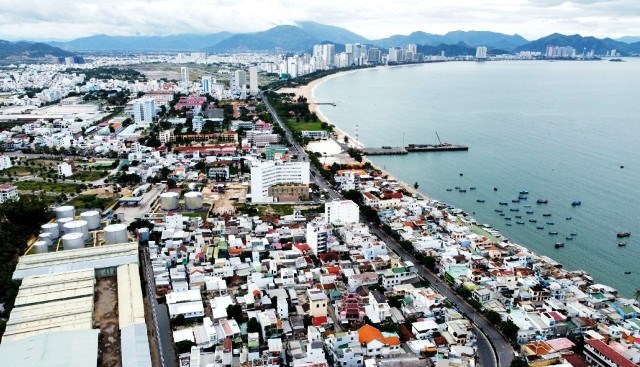 Khánh Hòa: Xây dựng kế hoạch đón 11 triệu lượt khách vào năm 2025 - ảnh 1