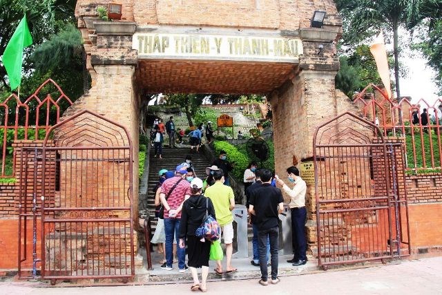 Khánh Hòa: Tổ chức nhiều hoạt động phục vụ người dân, du khách dịp Tết - ảnh 1