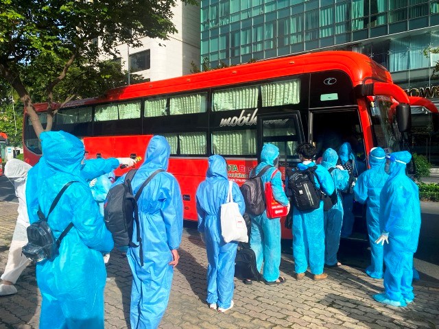 Khánh Hòa: Hỗ trợ 500 sinh viên từ TP Hồ Chí Minh trở về quê phòng, chống dịch - ảnh 1