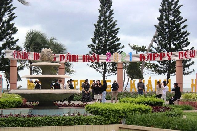 Khánh Hòa: Tổ chức nhiều hoạt động phục vụ người dân, du khách dịp Tết - ảnh 2