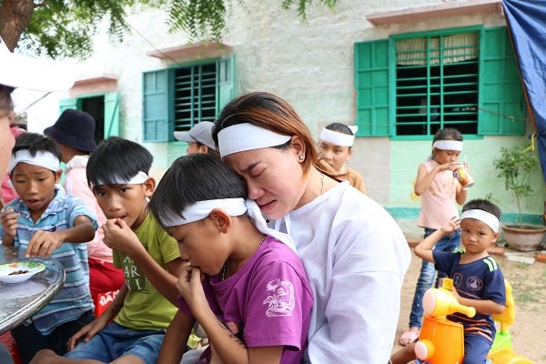 Vụ tàu cá Ninh Thuận lật, 4 người chết, 1 mất tích: Tang thương nơi làng biển - ảnh 2