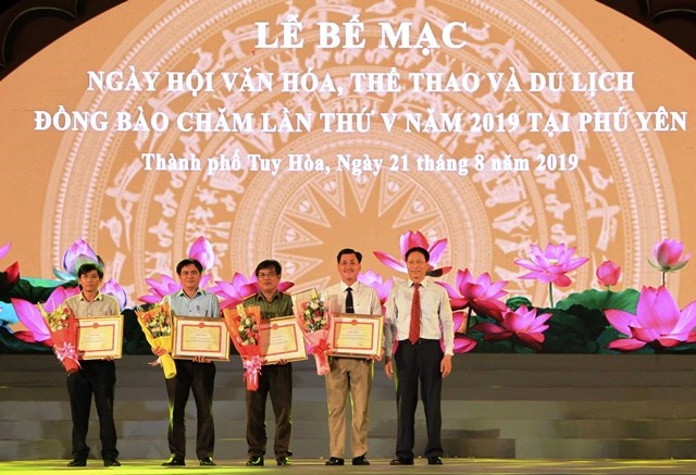 Bế mạc Ngày hội Văn hóa, Thể thao và Du lịch đồng bào Chăm lần thứ V - ảnh 3