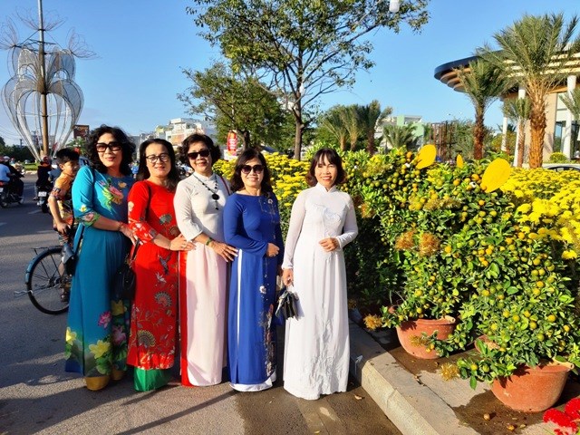 Bình Định: Quất bonsai tạo dáng hình con chuột, hút khách du lịch - ảnh 2