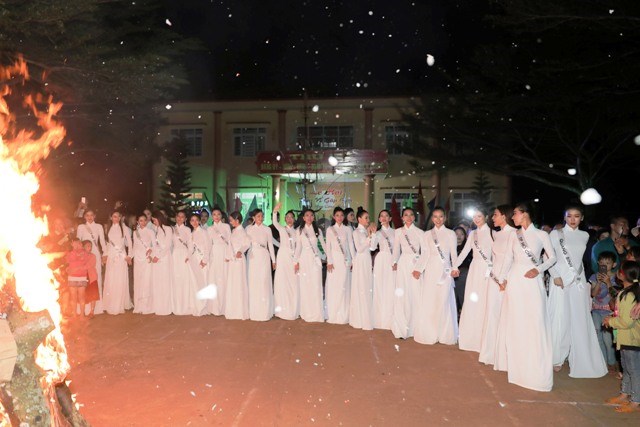 Top 32 thí sinh Miss Tourism Vietnam 2020 trải nghiệm tại Vườn quốc gia Tà Đùng - ảnh 1