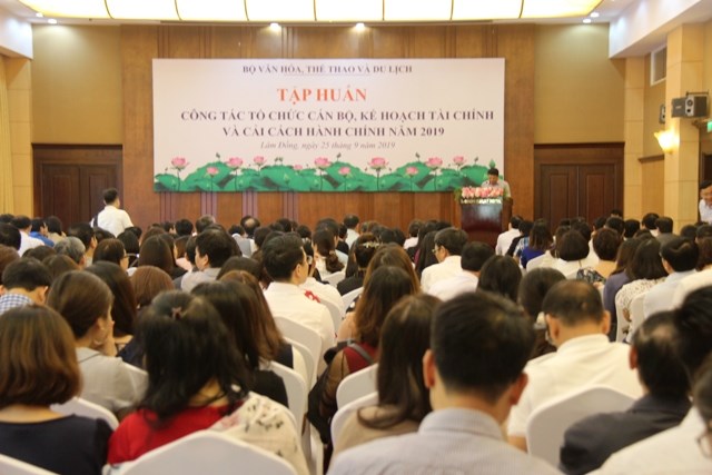 Bộ trưởng Nguyễn Ngọc Thiện: Công tác cán bộ và cải cách hành chính là nhiệm vụ trọng tâm, xuyên suốt - ảnh 5