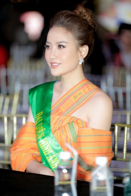 Top 30 thí sinh Miss Tourism Vietnam 2020 duyên dáng trong trang phục áo dài - ảnh 6