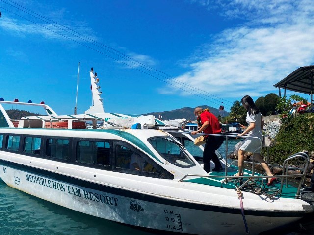 HLV Park Hang Seo tham quan danh thắng quốc gia vịnh Nha Trang - ảnh 2
