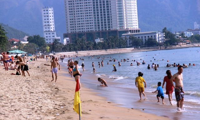 Khánh Hòa: Đón gần 150.000 lượt khách du lịch trong dịp lễ 30.4 và 1.5 - ảnh 3