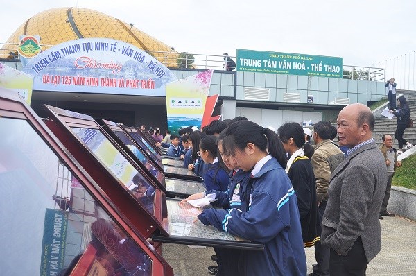 Lâm Đồng: Có 30 gian hàng tham gia triển lãm thành tựu kinh tế, văn hóa, xã hội Đà Lạt - ảnh 2