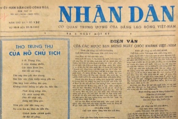 Bác Hồ gửi thư Trung thu cho các cháu thiếu nhi (1952)