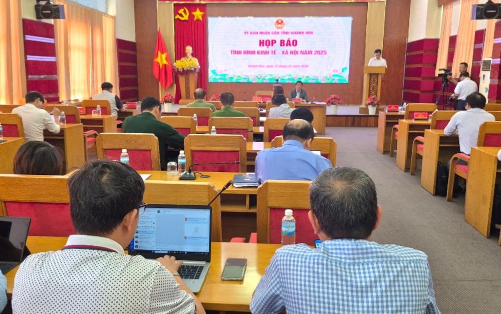 Khánh Hòa đạt và vượt 21/22 chỉ tiêu kinh tế - xã hội năm 2025 - Báo Văn Hóa
