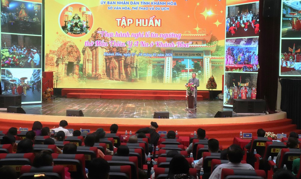 Khánh Hòa: Tập huấn thực hành nghi lễ tín ngưỡng thờ Mẫu Thiên Y A Na - Báo Văn Hóa