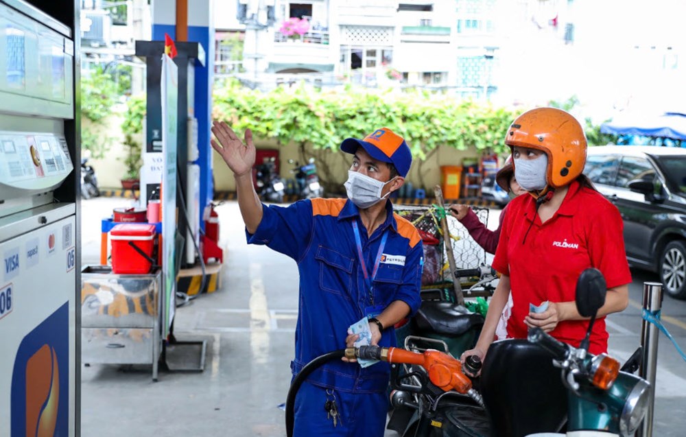 Giá xăng dầu hôm nay 14/9/2025: Dầu thô thế giới quanh 66 USD/thùng