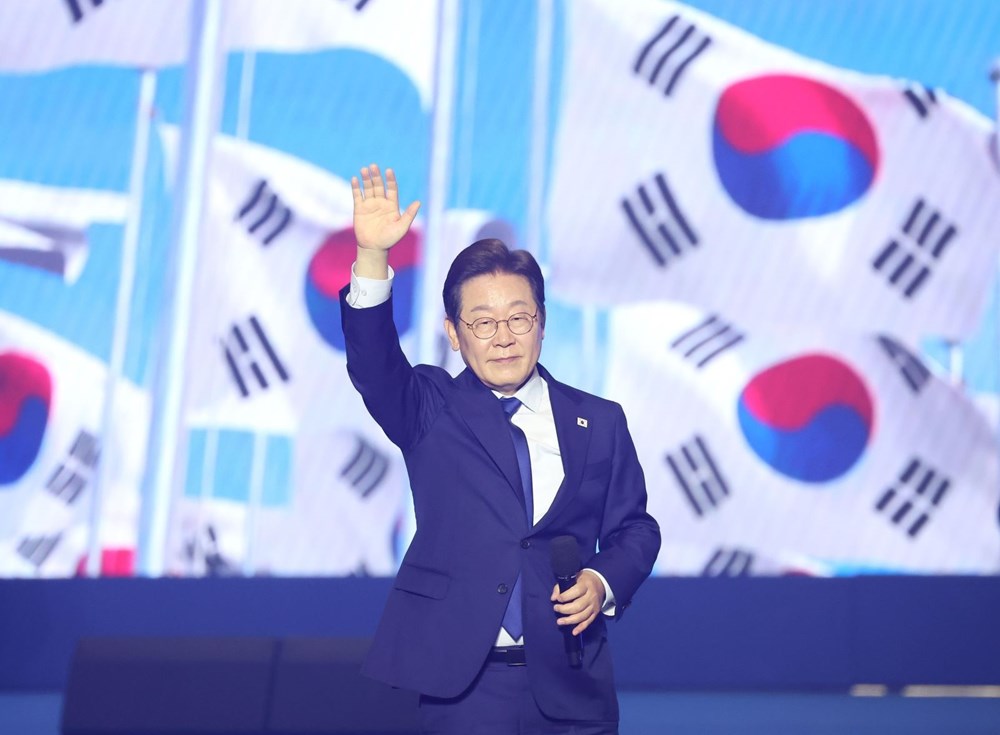Ông Lee Jae-myung sau khi đắc cử vị trí ứng viên tổng thống của đảng Dân chủ,tại thành phố Goyang, phía Bắc Seoul, ngày 27.4.2025. Ảnh: YONHAP/TTXVN