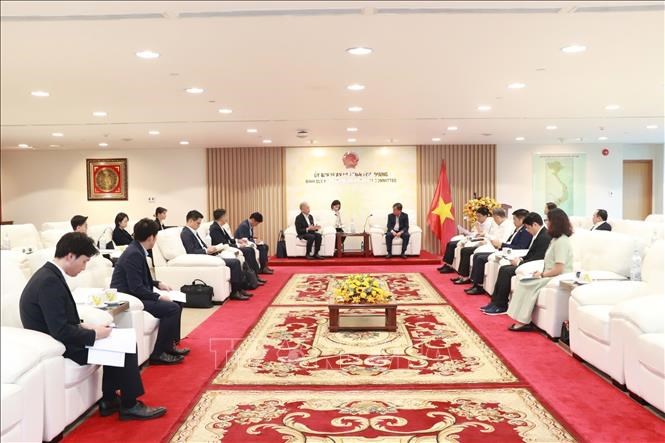 Lãnh đạo tỉnh Bình Dương làm việc với tập đoàn Tokyu về hợp tác nghiên cứu pháttriển hạ tầng. Ảnh: TTXVN phát