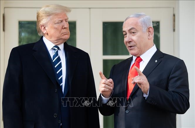 Ông Donald Trump và ông Benjamin Netanyahu trong cuộc gặp tại Washington, D.C.Ảnh: AFP/TTXVN