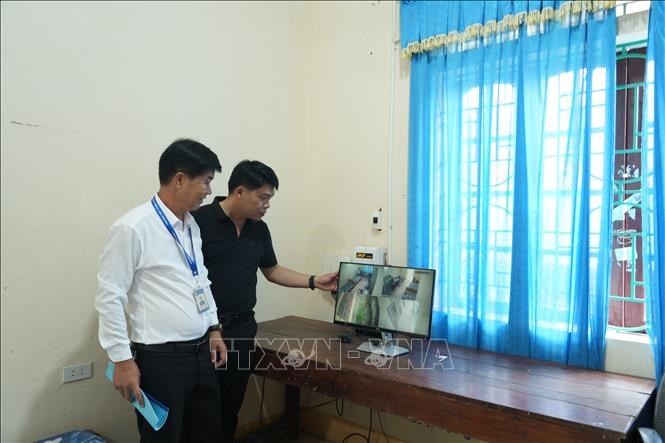 Kiểm tra, hoàn thiện các khâu đảm bảo an ninh, an toàn cho Kỳ thi tốt nghiệpTHPT 2025 tại Điểm thi Trường THPT Thanh Chương 1. Ảnh: Bích Huệ/TTXVN