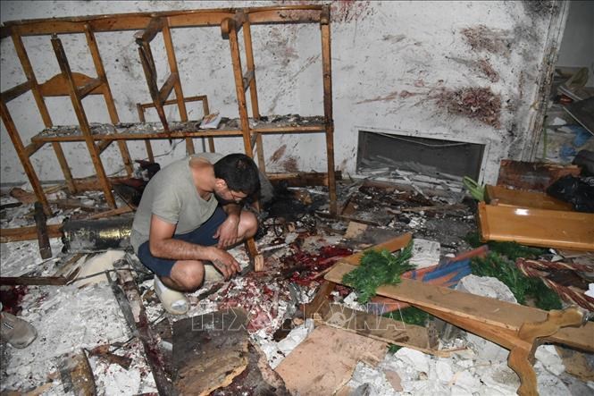 Hiện trường vụ đánh bom tại nhà thờ Thánh Elias ở khu Dweilaa, Damascus, Syria,ngày 22.6.2025. Ảnh: THX/TTXVN