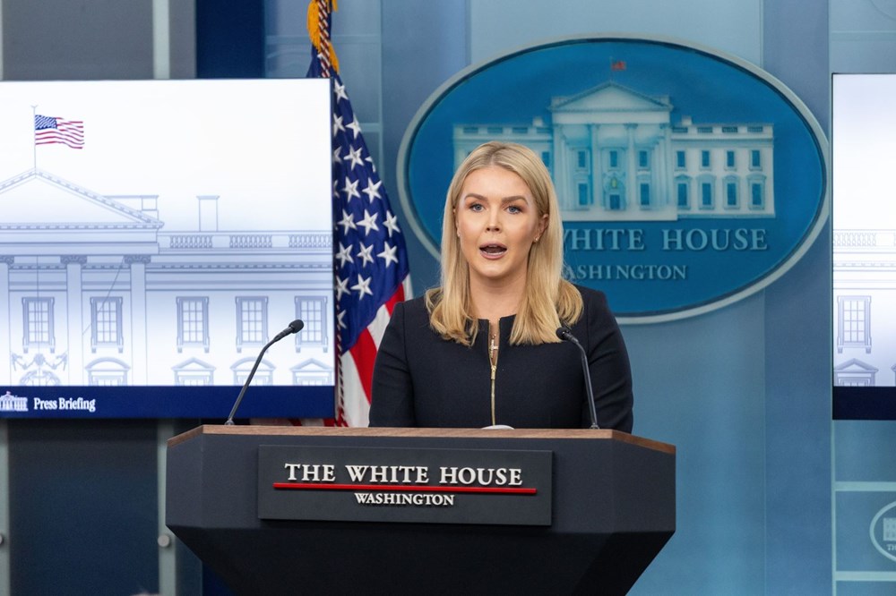 Người phát ngôn Nhà Trắng Karoline Leavitt phát biểu trong cuộc họp báo tạiWashington, DC ngày 5.3.2025. Ảnh: THX/TTXVN