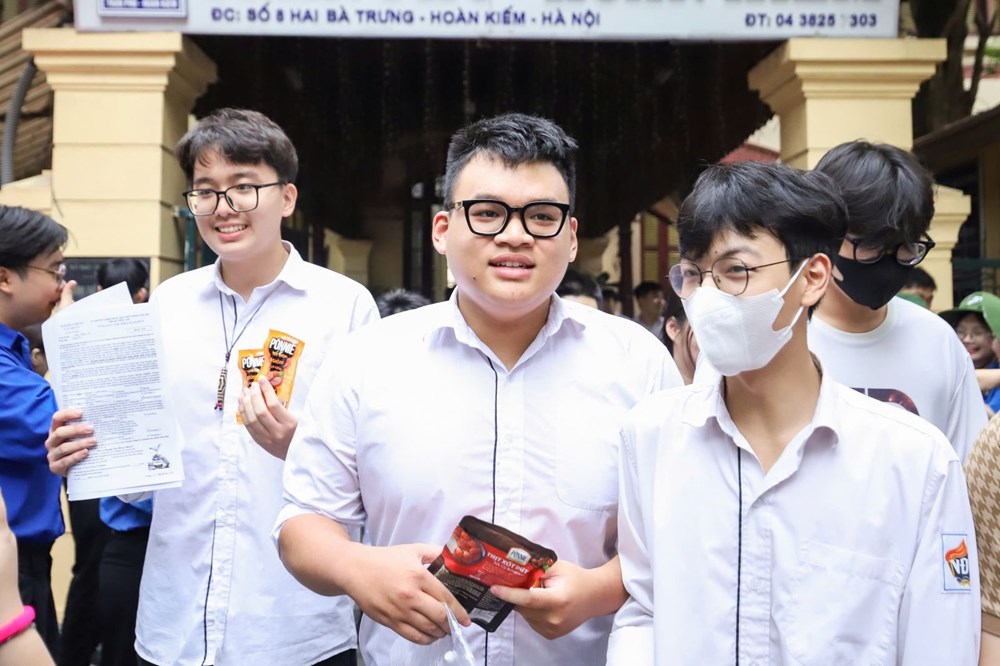 Thí sinh theo Chương trình Giáo dục phổ thông 2018 hoàn thành Kỳ thi tốt nghiệpTHPT 2025. Ảnh: Lê Phú