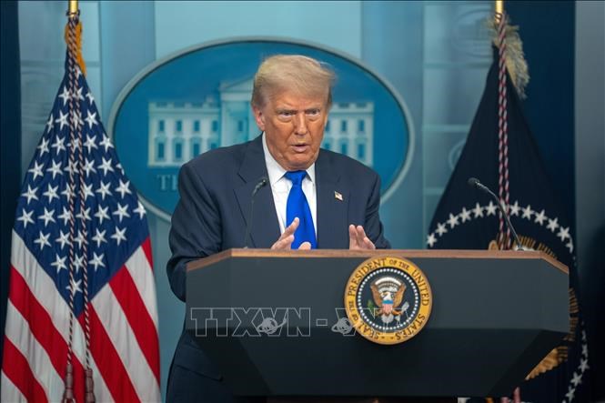 Tổng thống Mỹ Donald Trump phát biểu tại cuộc họp báo ở Nhà Trắng, Washington,D.C. Ảnh: THX/TTXVN