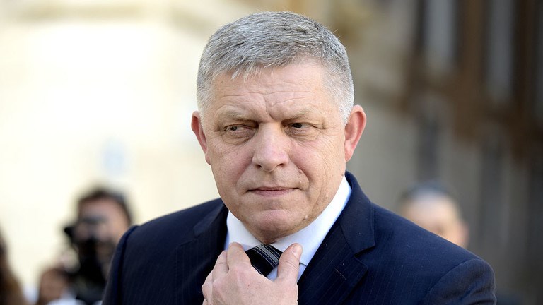 Slovakia muốn có sự đảm bảo rõ ràng từ Brussels về kế hoạch loại bỏ năng lượngcủa Nga. Trong ảnh là Thủ tướng Slovakia Robert Fico. Ảnh: Getty Images
