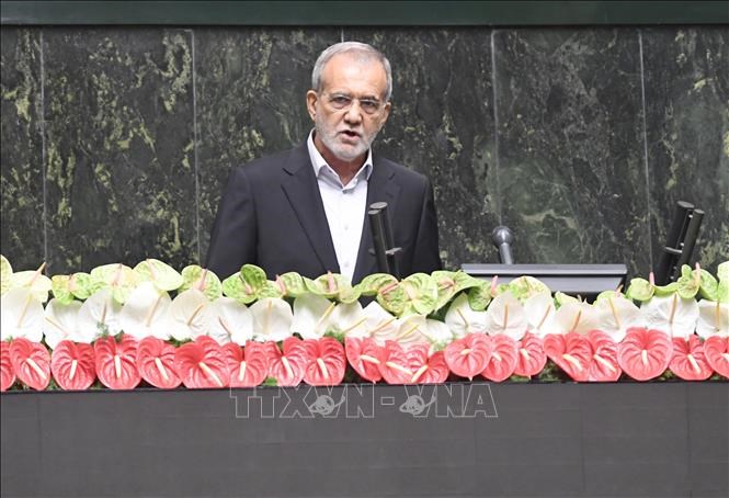 Tổng thống Iran Masoud Pezeshkian phát biểu tại thủ đô Tehran ngày 30.7.2024.Ảnh tư liệu: THX/TTXVN