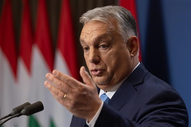 Thủ tướng Hungary Viktor Orban phát biểu trong một cuộc họp báo tại Budapest.Ảnh: THX/TTXVN