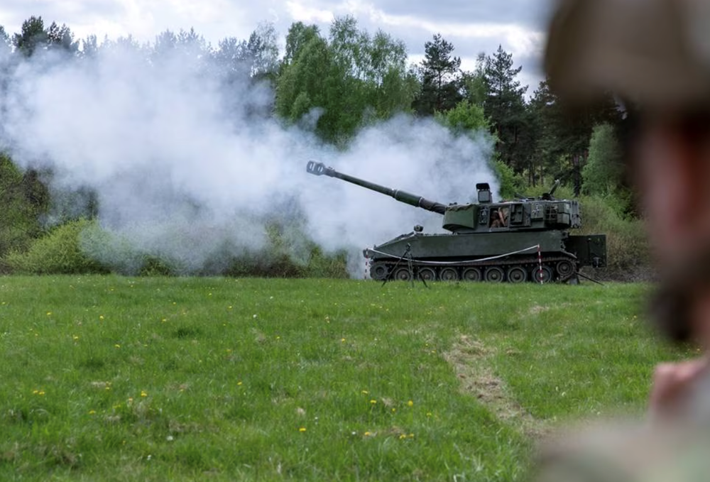 Binh sĩ Mỹ giám sát pháo binh Ukraine huấn luyện với M109 tại Đức. Ảnh minh họa:Lục quân Mỹ