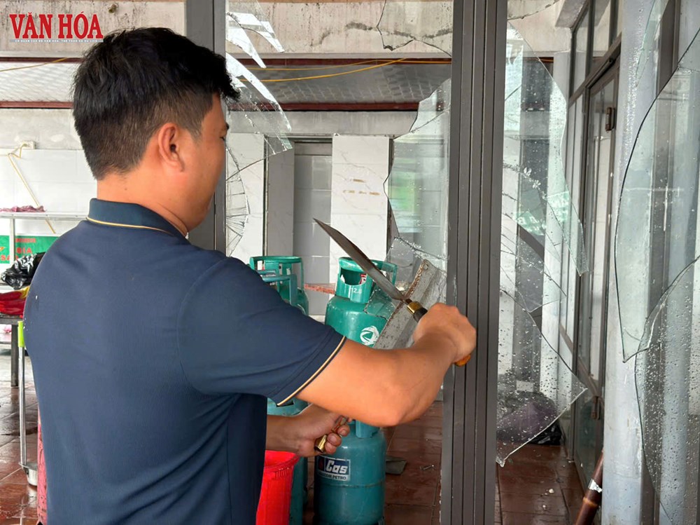 Khu du lịch Thiên Cầm xơ xác sau bão số 5 - ảnh 13