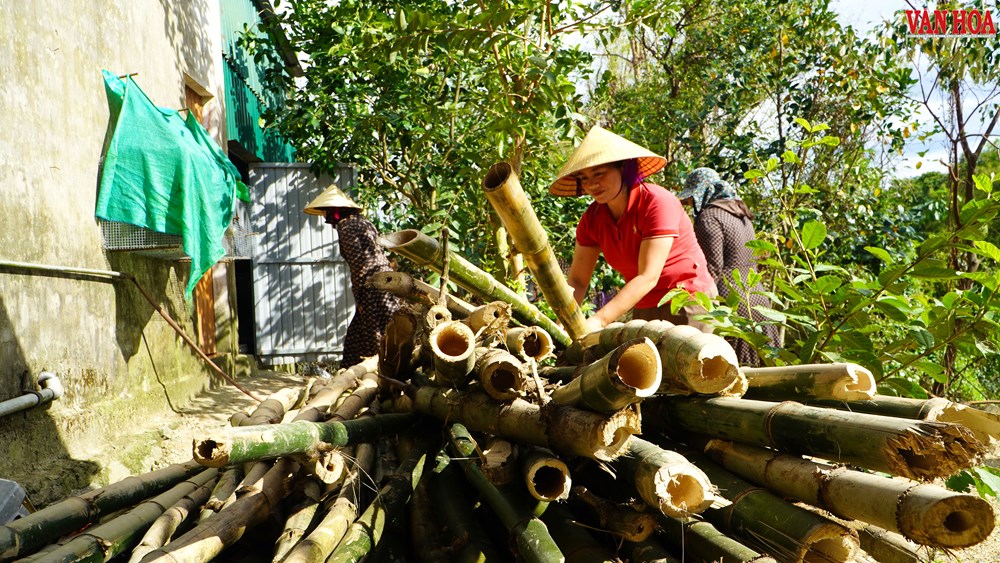 Tuyến sông Rào Cái sạt lở “nuốt” nhà dân sau bão số 5 - ảnh 4