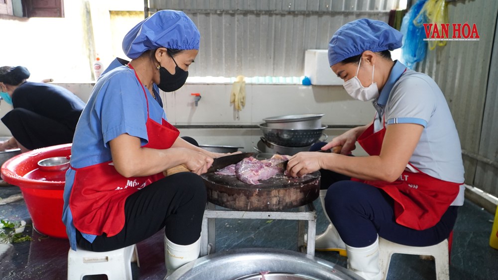 Tình thân tuổi xế chiều ở Trung tâm bảo trợ Hà Tĩnh - ảnh 2
