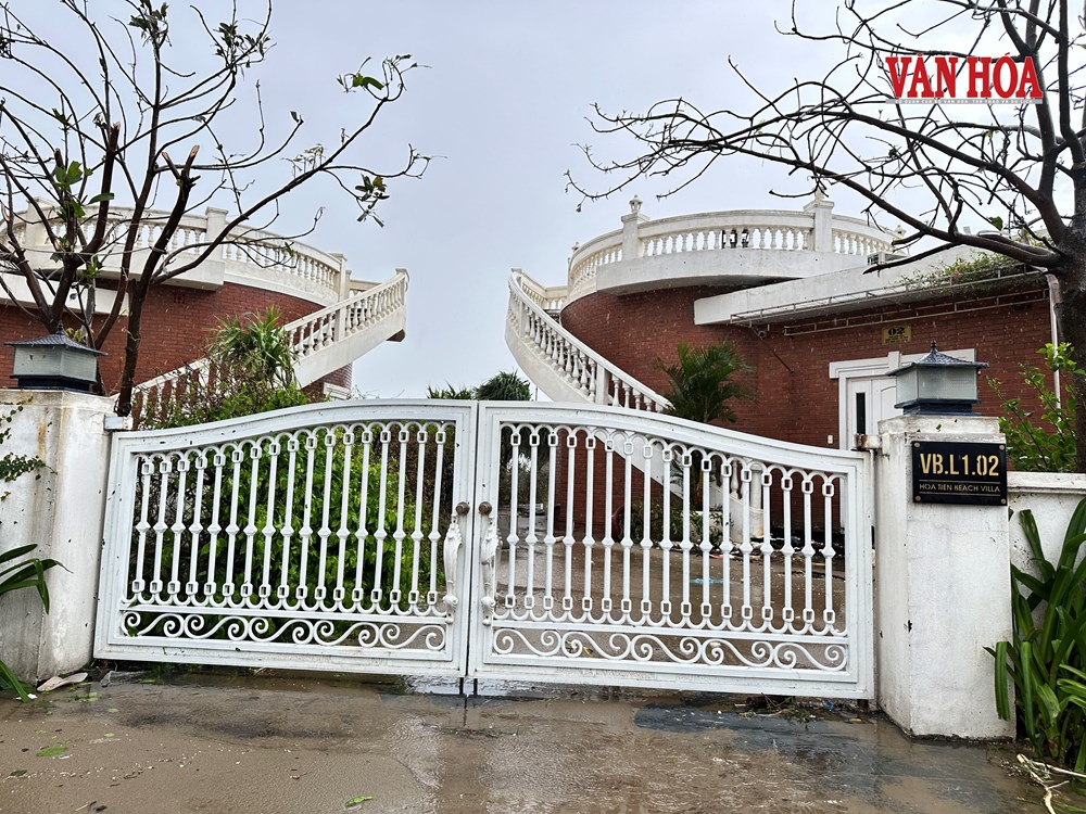 Khu nghỉ dưỡng cao cấp Hoa Tiên Xuân Thành đổ sập sau bão số 10 - ảnh 8