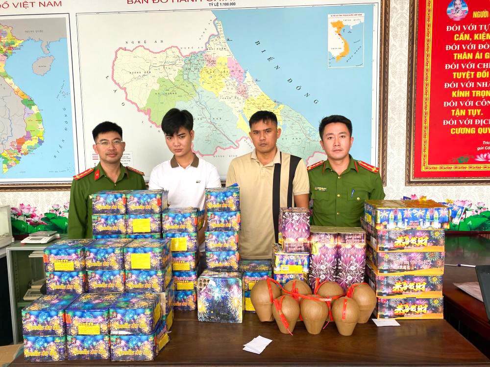 Công an Hà Tĩnh triệt phá đường dây buôn bán pháo nổ quy mô toàn quốc - ảnh 1