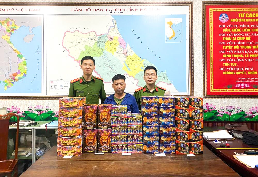 Công an Hà Tĩnh triệt phá đường dây buôn bán pháo nổ quy mô toàn quốc - ảnh 3