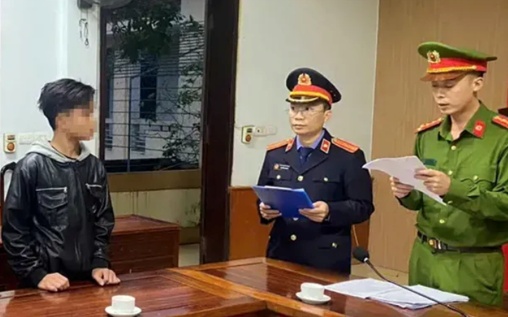 Khởi tố nam sinh lớp 11 đánh học sinh lớp 9 tử vong - ảnh 1