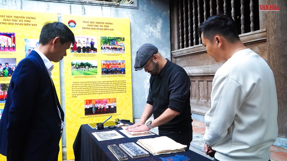 Triển lãm “Văn Miếu - Quốc Tử Giám và Truyền thống giáo dục khoa bảng tỉnh Hà Tĩnh” - ảnh 4