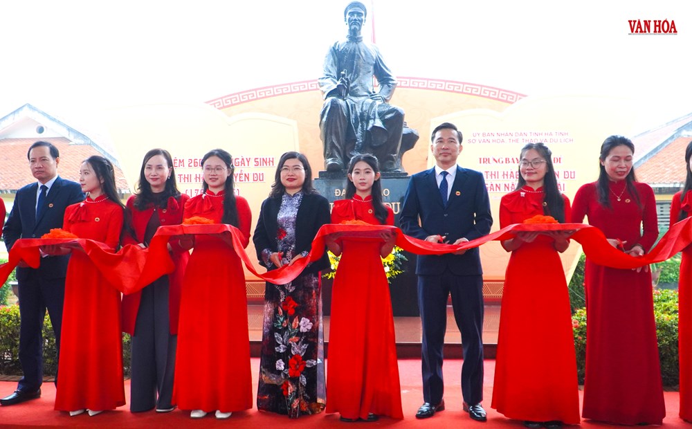 Đại thi hào Nguyễn Du - Di sản ngàn năm còn sống động - ảnh 2