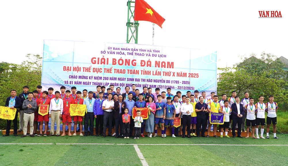 Bế mạc Giải Bóng đá nam Đại hội Thể dục Thể thao Hà Tĩnh - ảnh 3