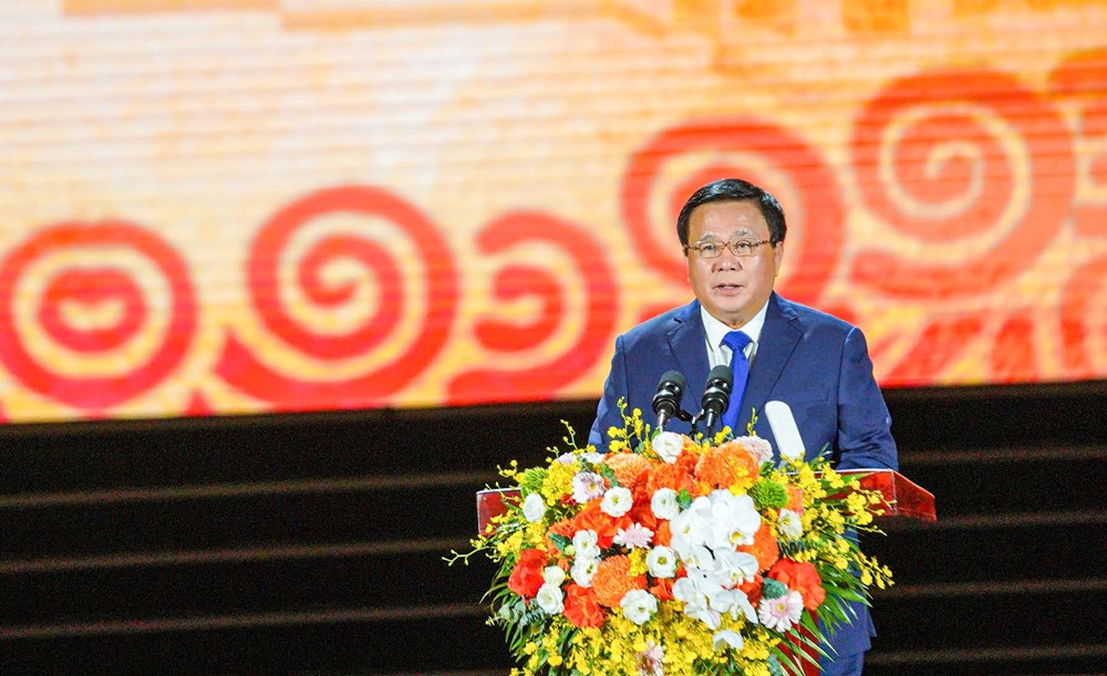 Đại thi hào Nguyễn Du - Chữ tâm sáng mãi muôn đời - ảnh 2