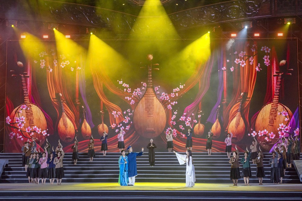 Đại thi hào Nguyễn Du - Chữ tâm sáng mãi muôn đời - ảnh 10