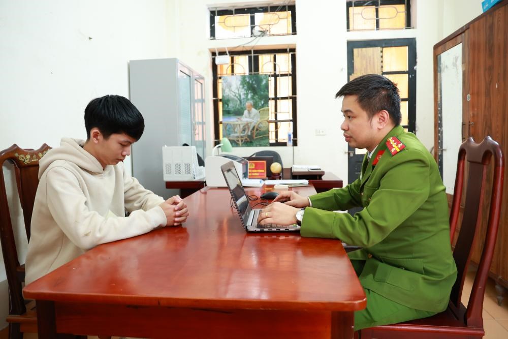 Theo dấu bưu kiện, triệt phá đường dây pháo nổ quy mô lớn - ảnh 4