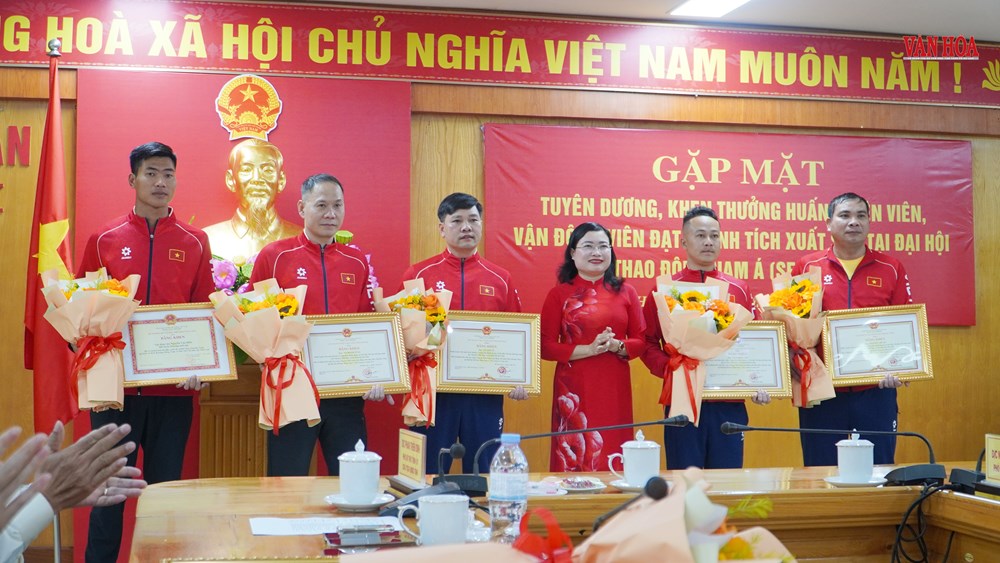 Hà Tĩnh vinh danh những gương mặt vàng SEA Games 33 - ảnh 3