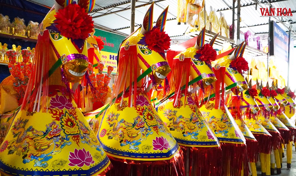 Chuyện ít biết về tục cúng tiến ngựa giấy tại đền Chợ Củi - ảnh 5