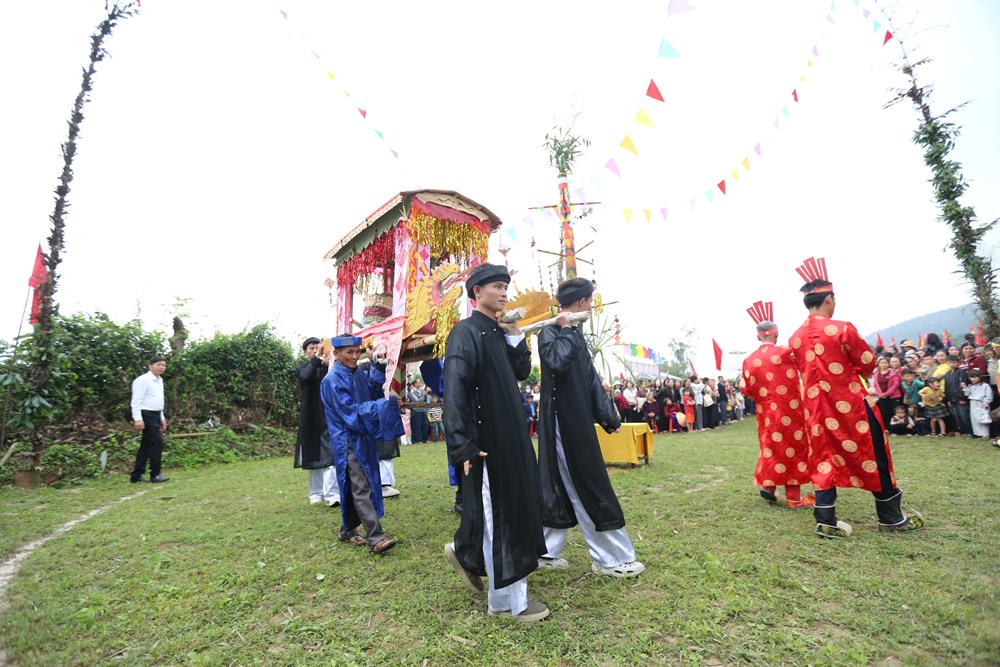 Độc lạ lễ hội Tìm trâu và mở cửa rừng ở Hà Tĩnh - ảnh 3