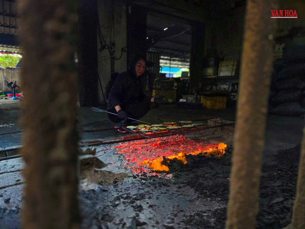 Những người phụ nữ giữ hồn đặc sản cá nướng vùng biển Hà Tĩnh - ảnh 10