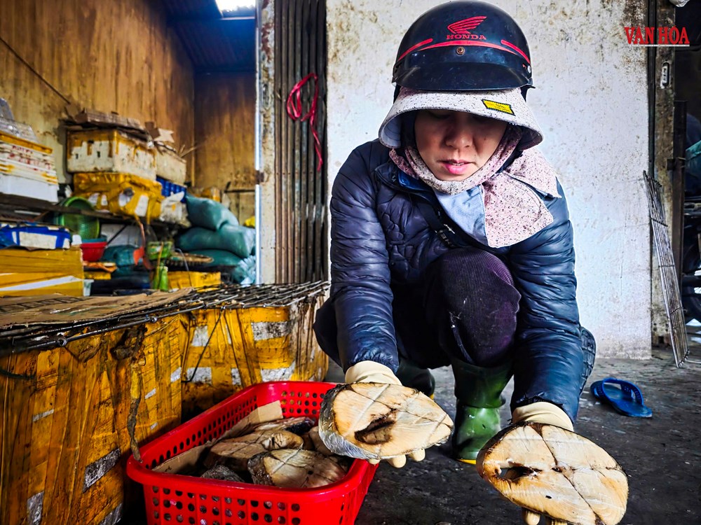 Những người phụ nữ giữ hồn đặc sản cá nướng vùng biển Hà Tĩnh - ảnh 8