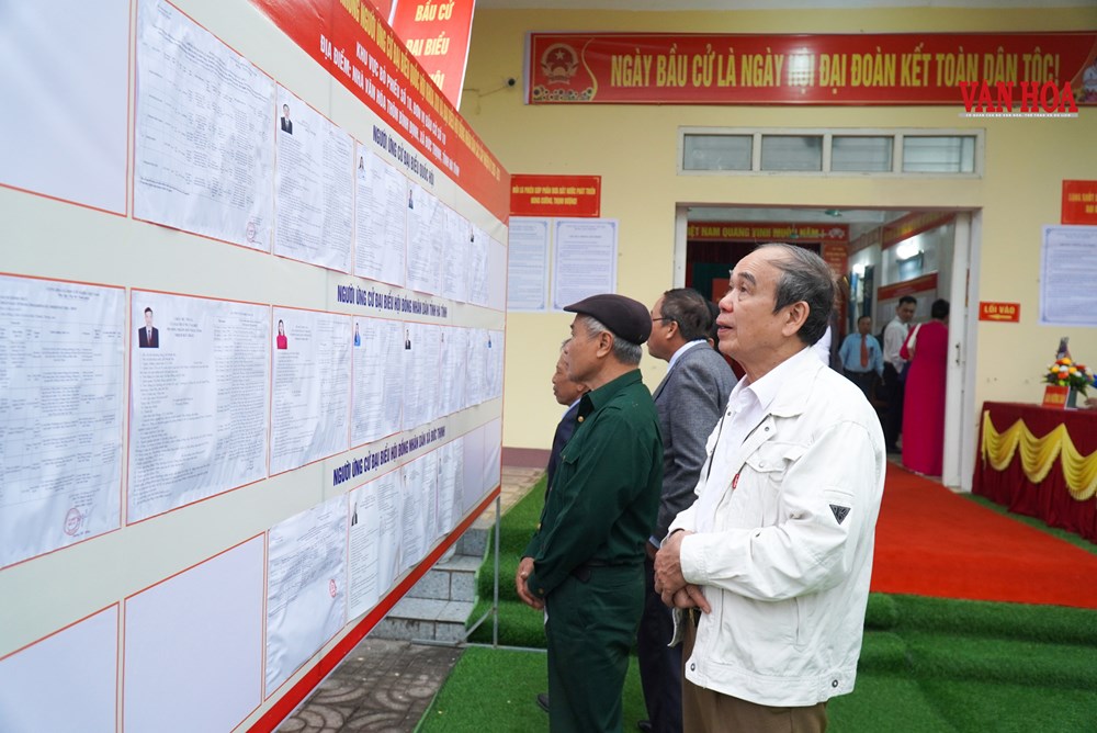 Hà Tĩnh: Làng mộc Thái Yên rộn ràng ngày hội non sông - ảnh 2