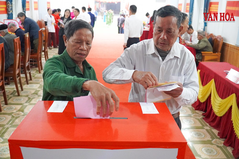 Hà Tĩnh: Làng mộc Thái Yên rộn ràng ngày hội non sông - ảnh 3